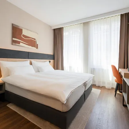 Metropol Hotel 4*