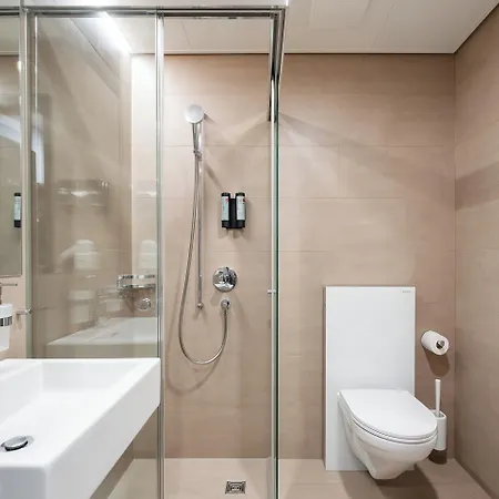 ホテル Tailormade Metropol St Gallen 4*